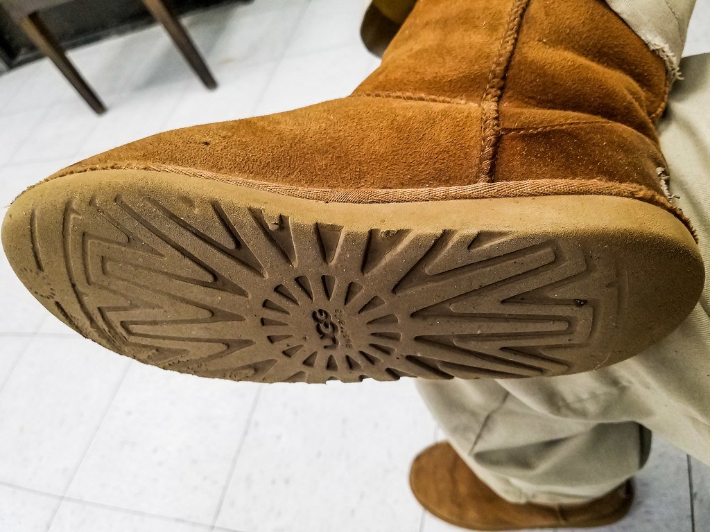 fitted work boot